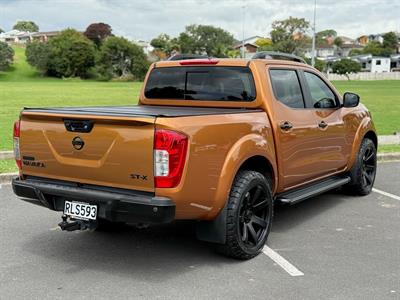 2015 Nissan Navara - Thumbnail