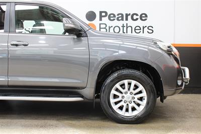 2016 Toyota Landcruiser Prado - Thumbnail