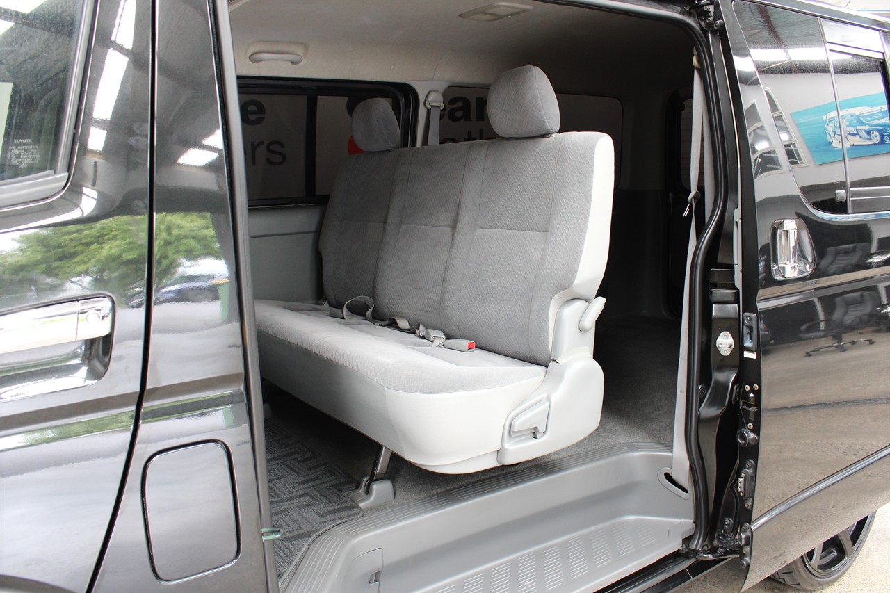 2008 Toyota Hiace