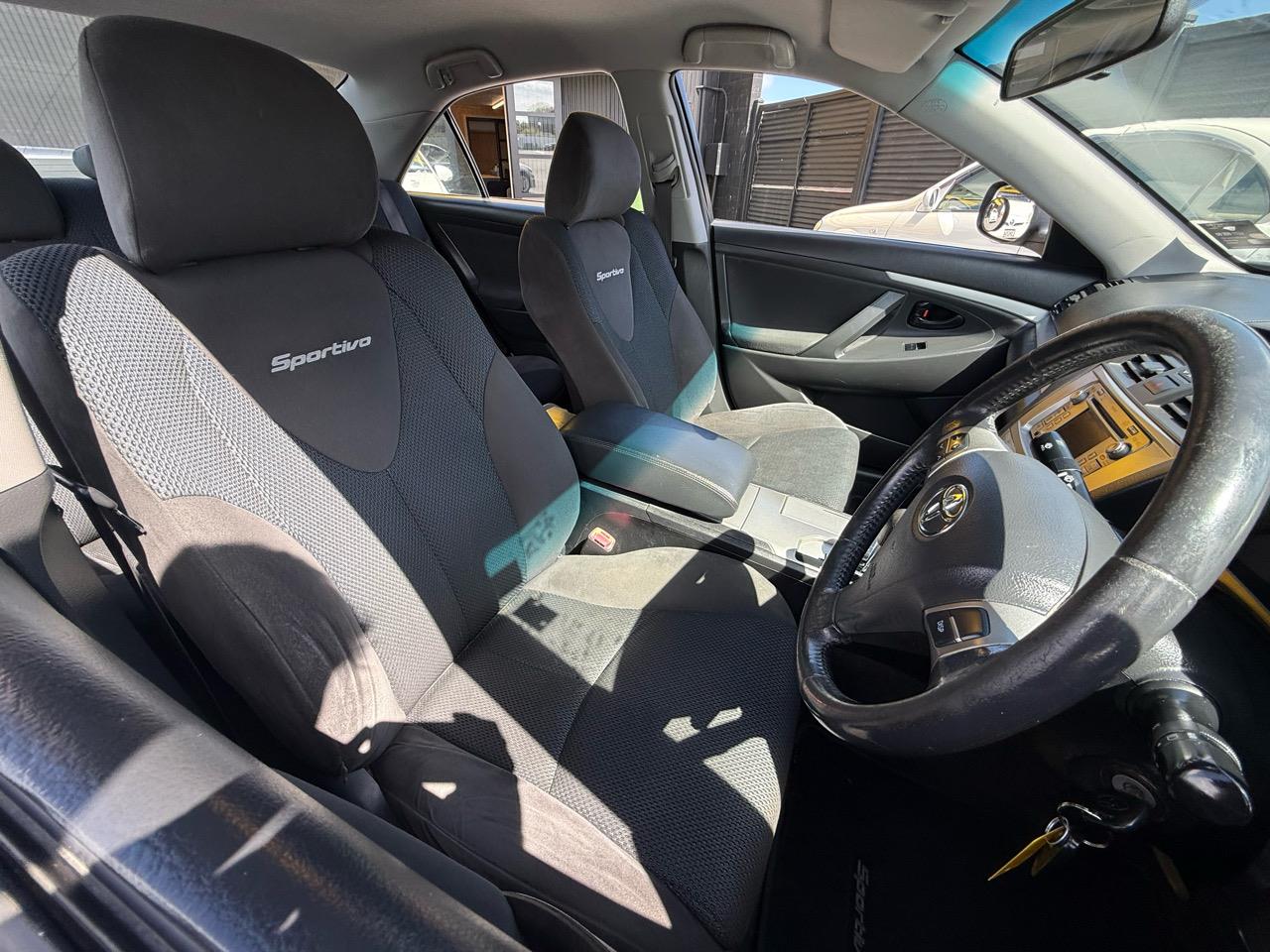 2010 Toyota AURION