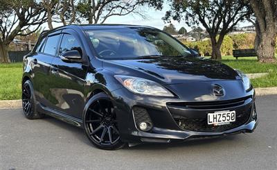 2013 Mazda Axela