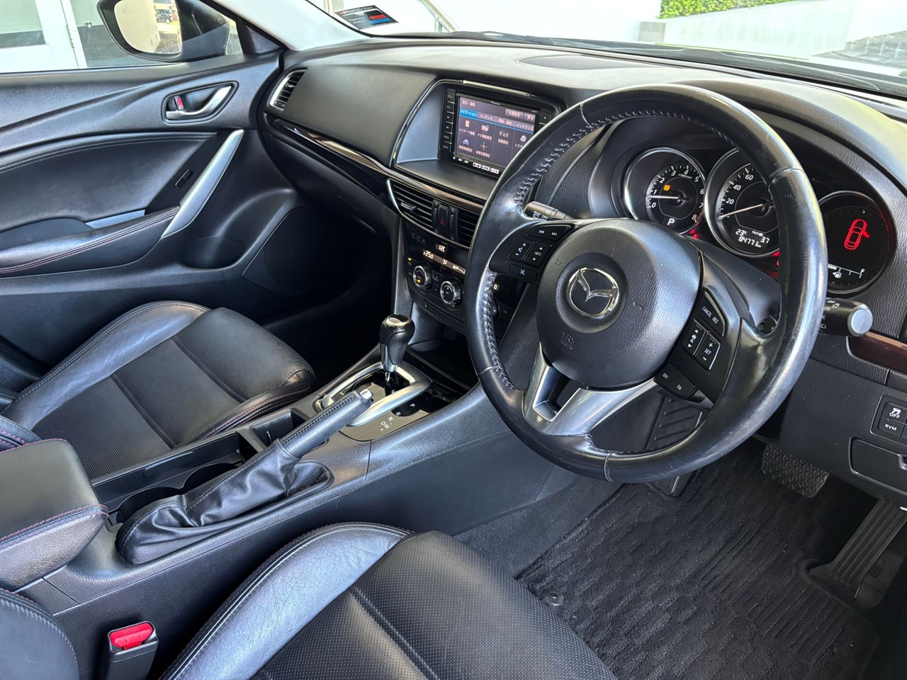 2013 Mazda Atenza