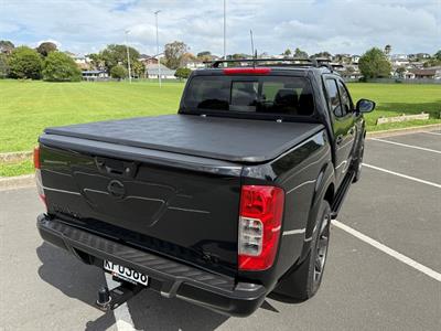 2017 Nissan Navara - Thumbnail