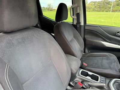 2017 Nissan Navara - Thumbnail