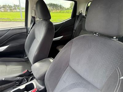 2017 Nissan Navara - Thumbnail
