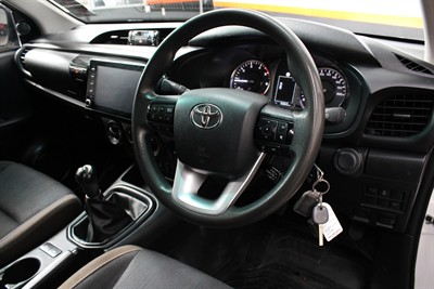 2022 Toyota Hilux - Thumbnail