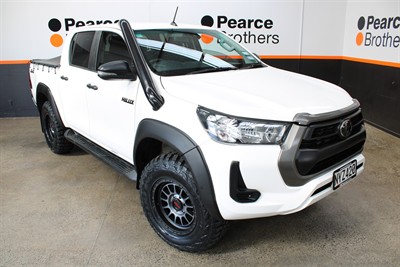 2022 Toyota Hilux - Thumbnail