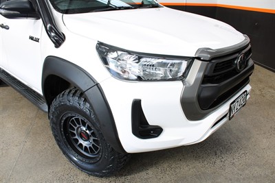 2022 Toyota Hilux - Thumbnail