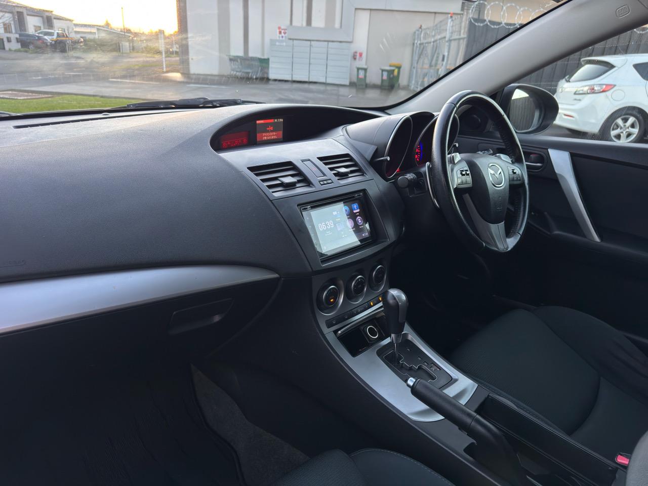 2010 Mazda Axela