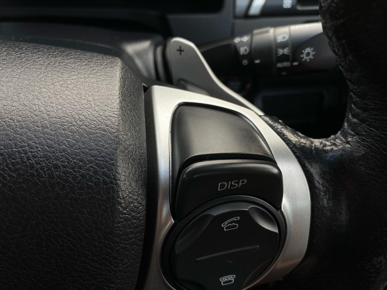 2012 Toyota Aurion