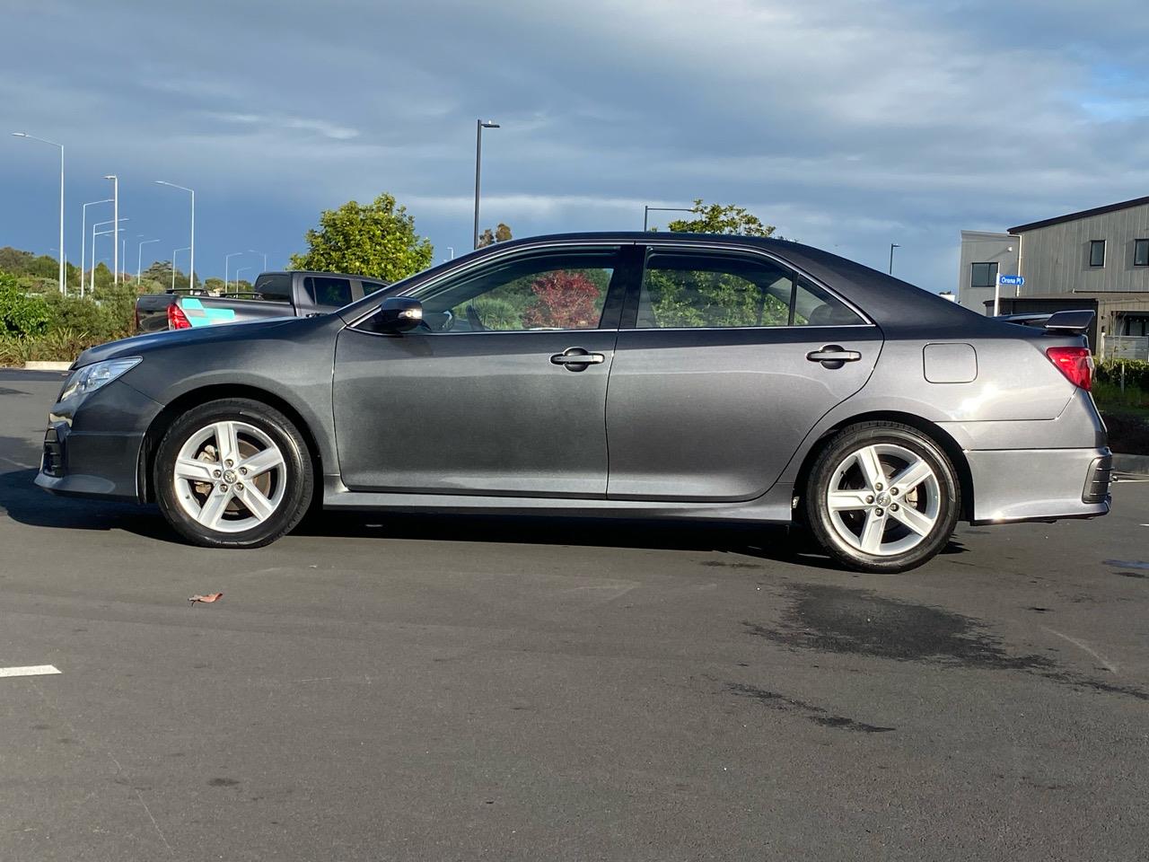 2012 Toyota Aurion