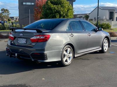 2012 Toyota Aurion - Thumbnail