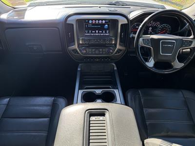 2017 GMC Denali - Thumbnail