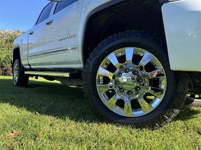 2017 GMC Denali - Thumbnail