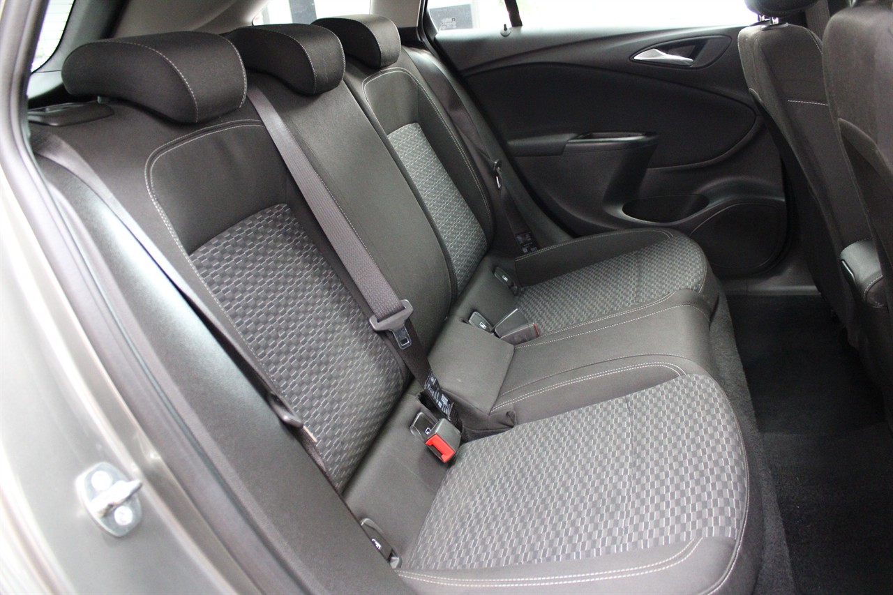 2019 Holden Astra