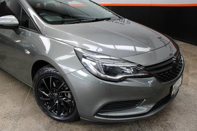 2019 Holden Astra - Thumbnail