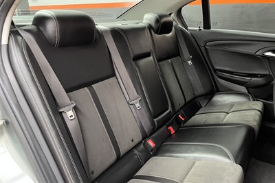 2016 Holden Commodore - Thumbnail