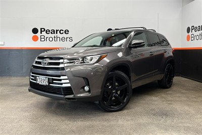 2017 Toyota HIGHLANDER - Image Coming Soon