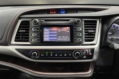 2017 Toyota HIGHLANDER - Thumbnail