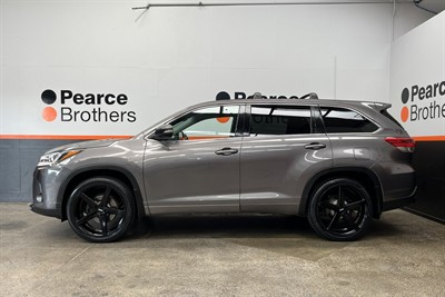 2017 Toyota HIGHLANDER - Thumbnail