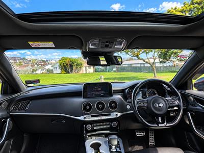 2018 Kia Stinger - Thumbnail