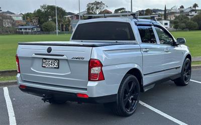 2014 Ssangyong Actyon - Thumbnail