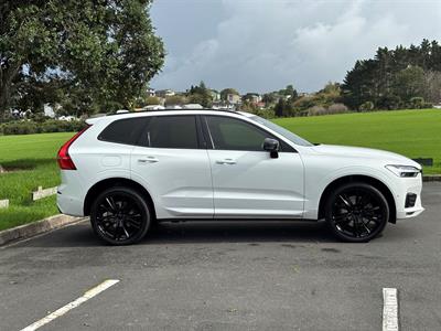 2021 Volvo XC60 - Thumbnail