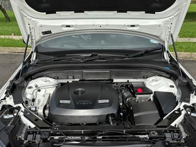 2021 Volvo XC60 - Thumbnail