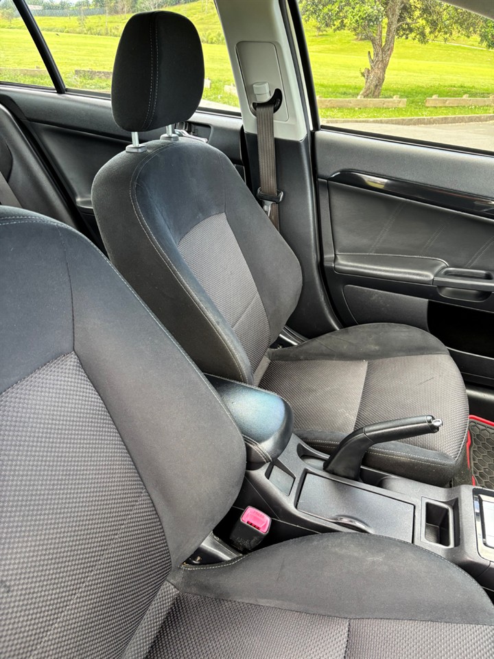 2017 Mitsubishi Lancer