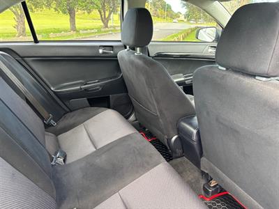 2017 Mitsubishi Lancer - Thumbnail