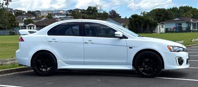 2017 Mitsubishi Lancer - Thumbnail