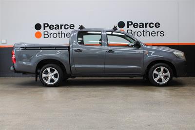 2013 Toyota Hilux - Thumbnail