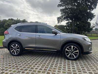 2021 Nissan X-Trail - Thumbnail