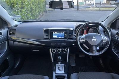 2016 Mitsubishi Lancer - Thumbnail