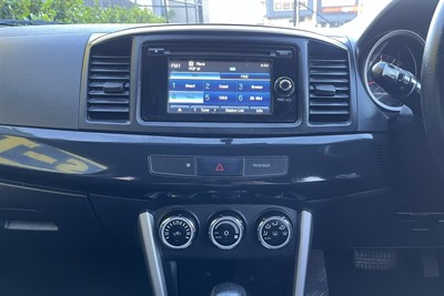 2016 Mitsubishi Lancer - Thumbnail