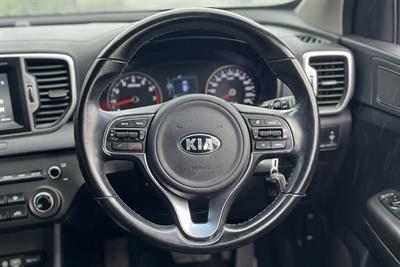 2016 Kia Sportage - Thumbnail