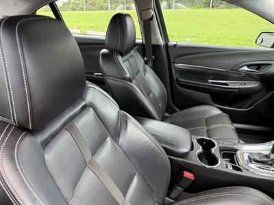 2017 Holden Commodore - Thumbnail