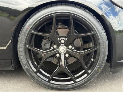 2017 Holden Commodore - Thumbnail