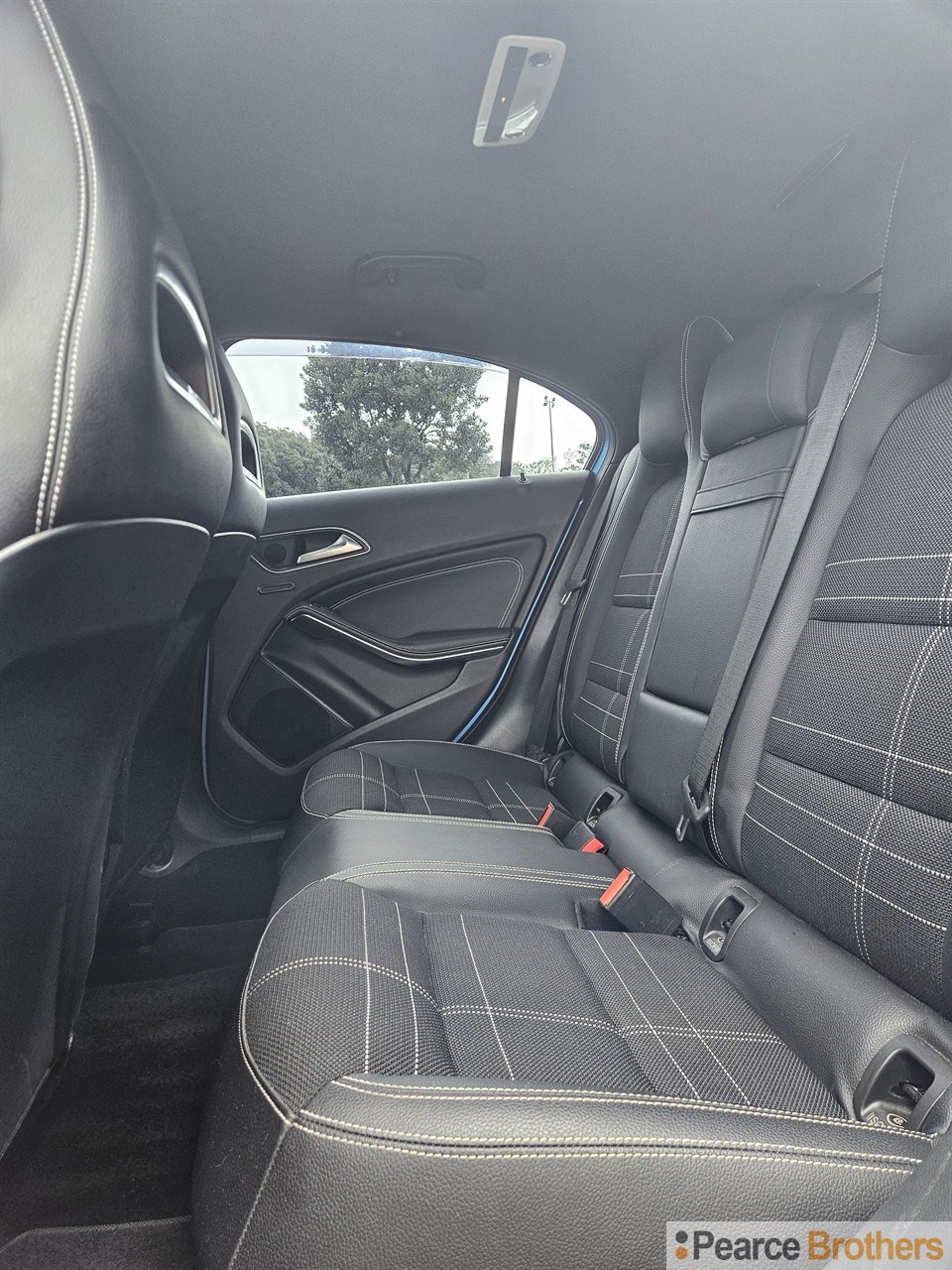 2014 Mercedes-Benz A180