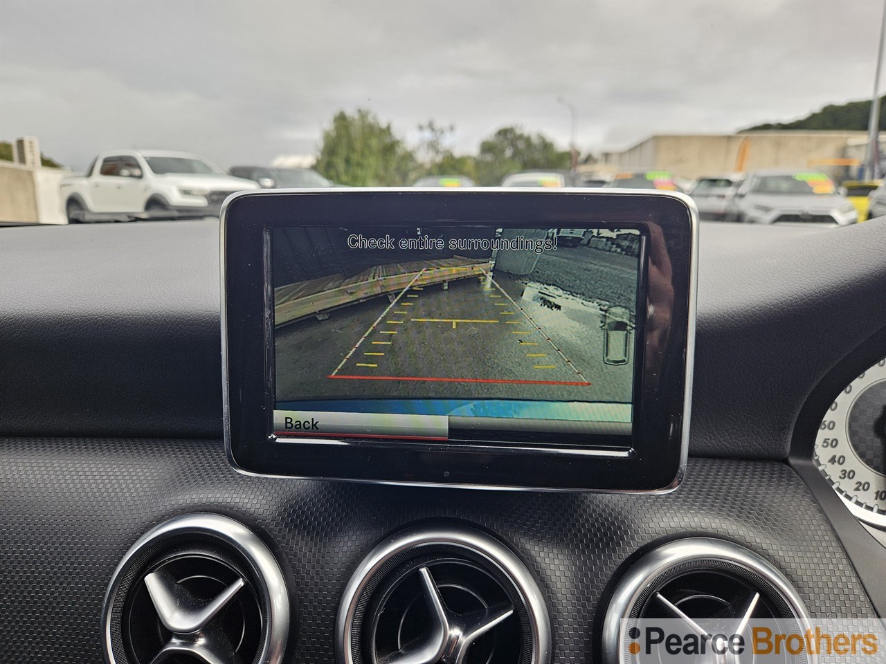 2014 Mercedes-Benz A180
