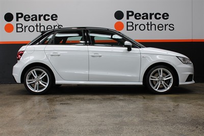 2015 Audi A1 - Thumbnail