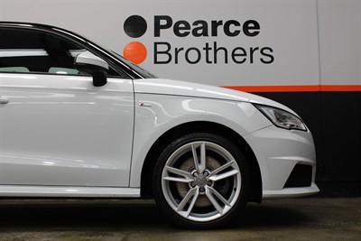 2015 Audi A1 - Thumbnail