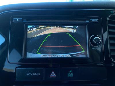 2015 Mitsubishi Outlander - Thumbnail