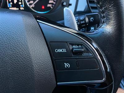 2015 Mitsubishi Outlander - Thumbnail