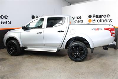 2018 Mitsubishi Triton - Thumbnail