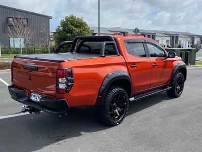 2020 Mitsubishi Triton - Thumbnail