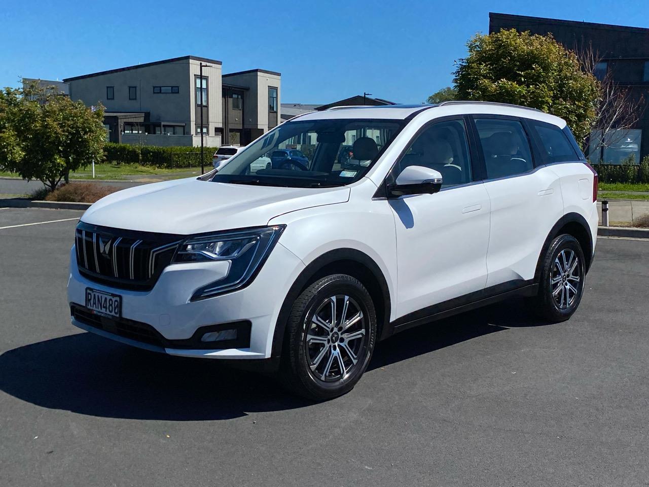 2025 Mahindra XUV700