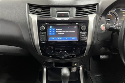 2018 Nissan Navara - Thumbnail