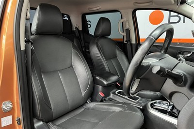 2018 Nissan Navara - Thumbnail