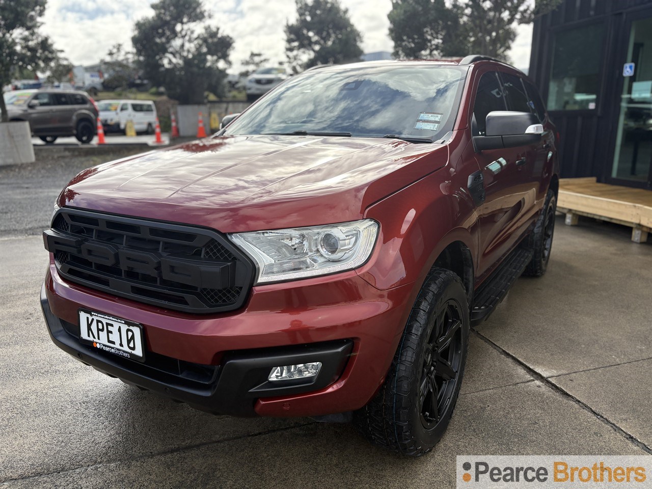 2017 Ford Everest